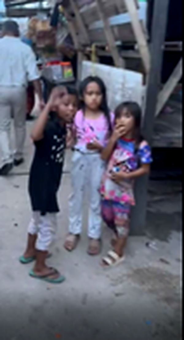 Girls from the Mabul Island community